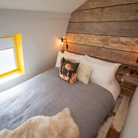 Higgihaus Aparthotel, Clare Street Bristol