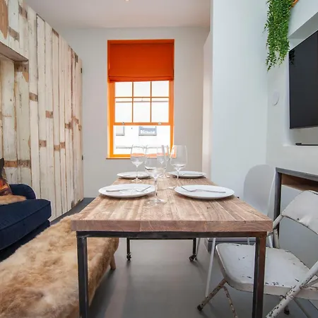 Higgihaus Aparthotel, Clare Street Aparthotel *